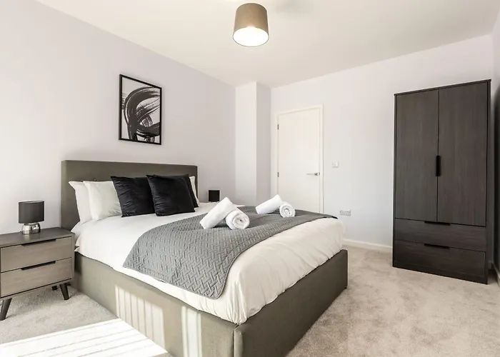 Contemporary 2 Bedroom Home In York
