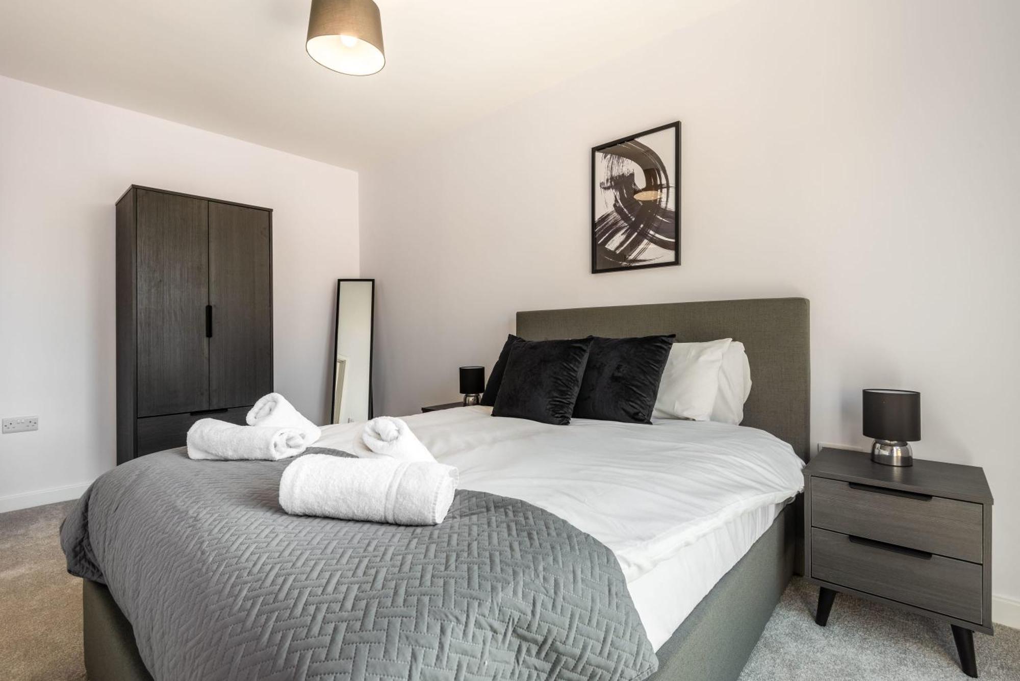 Contemporary 2 Bedroom In