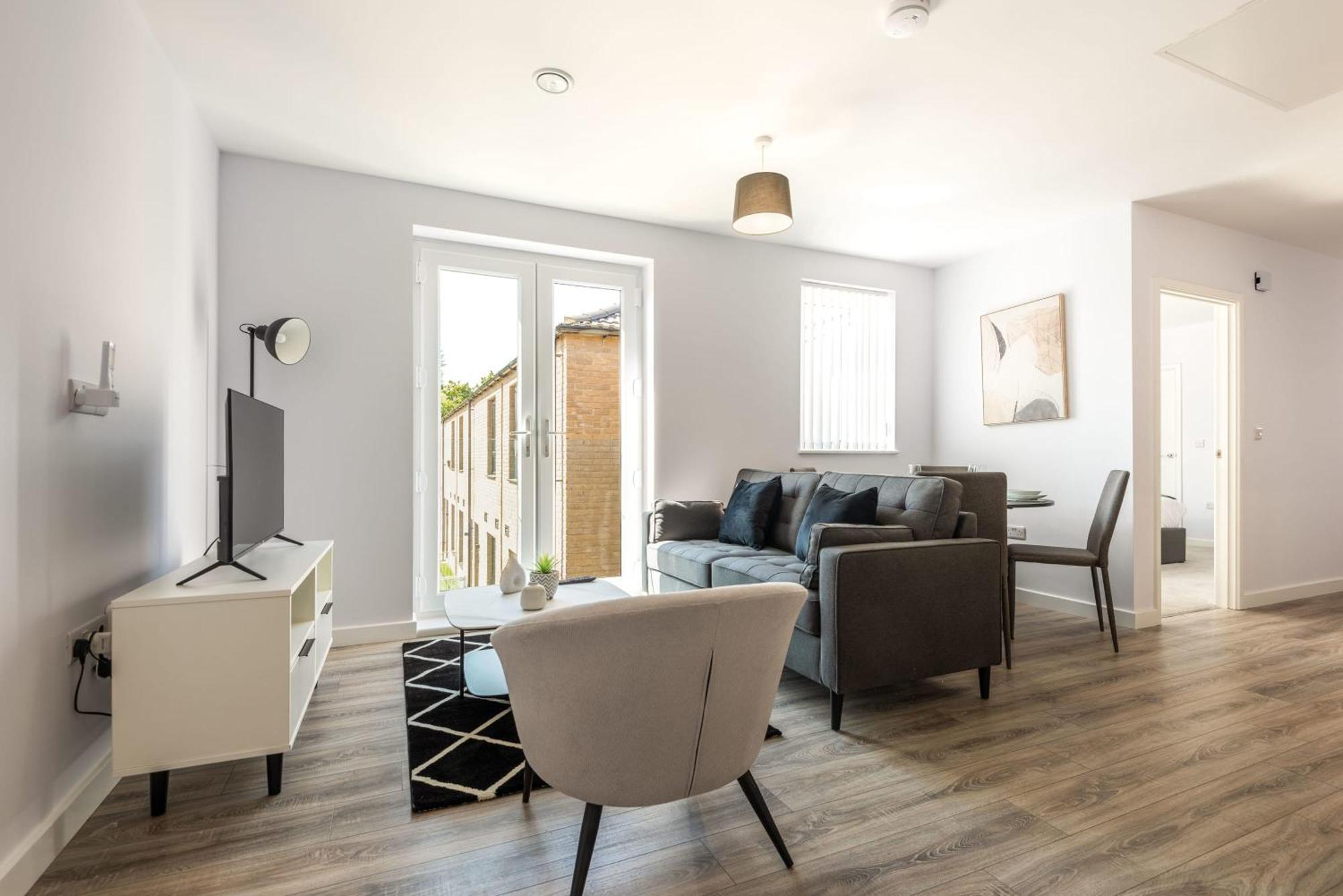 Apartment Contemporary 2 Bedroom In