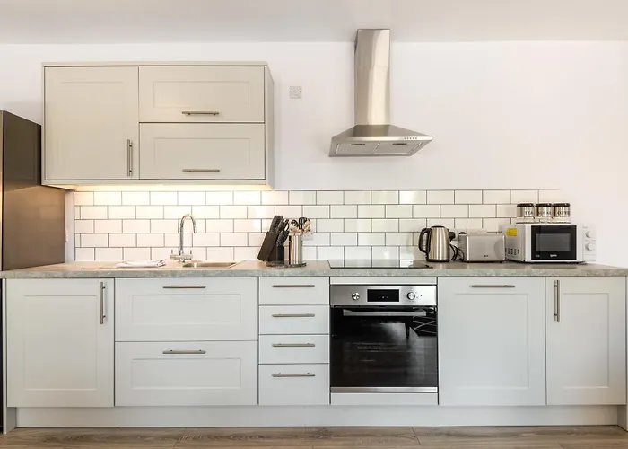 Contemporary 2 Bedroom Home In York