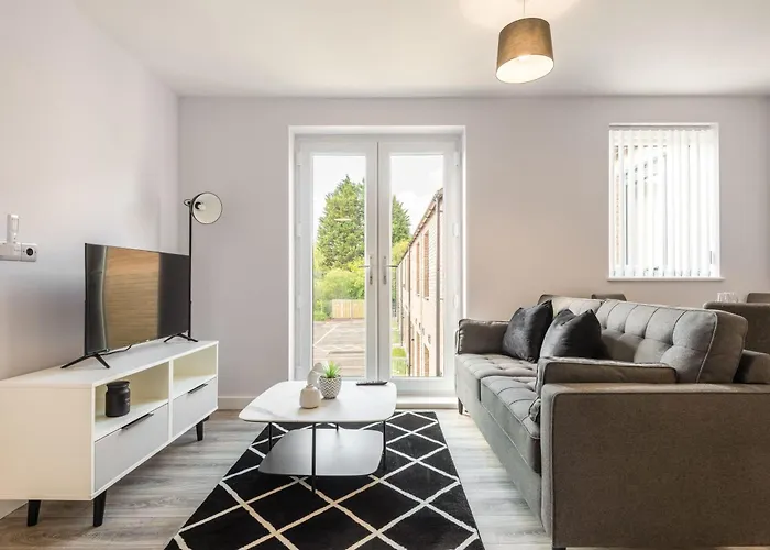 Contemporary 2 Bedroom Home In York